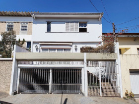 Casa com 3 Quartos à Venda, 326 m² em Vila Anglo Brasileira - São Paulo
