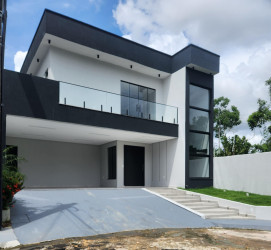 Casa com 3 Quartos à Venda, 300 m² em Colônia Terra Nova - Manaus
