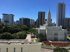 Apartamento com 4 Quartos para Alugar, 205 m² em Casa Forte - Recife