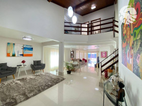 Casa com 3 Quartos à Venda, 415 m² em Jardim Santa Rosa - Guarapari