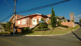 Casa com 3 Quartos à Venda, 241 m² em Tarumã - Santana De Parnaíba