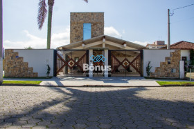 Casa com 3 Quartos à Venda, 238 m² em Indaia - Caraguatatuba