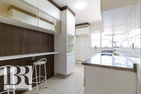 Apartamento com 2 Quartos à Venda, 65 m² em São João Clímaco - São Paulo