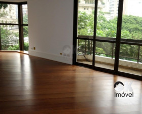 Apartamento com 3 Quartos à Venda, 207 m² em Vila Nova Conceição - São Paulo