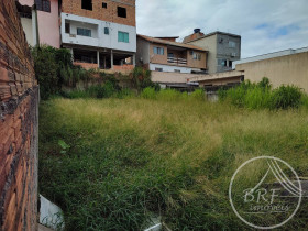 Terreno à Venda, 309 m² em Capoeiras - Florianópolis