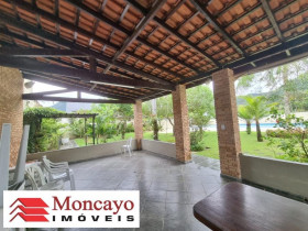 Casa com 2 Quartos à Venda, 216 m² em Praia Das Palmeiras - Caraguatatuba