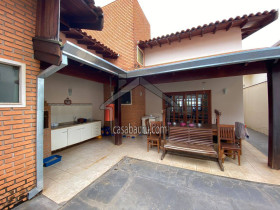Casa com 3 Quartos à Venda, 360 m² em Jardim Estoril Iii - Bauru
