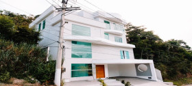 Casa com 5 Quartos à Venda, 400 m² em Maria Paula - São Gonçalo