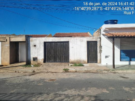 Casa com 2 Quartos à Venda, 150 m² em Loteamento Novo Jaragua - Montes Claros
