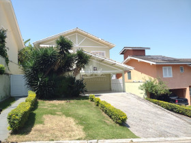 Casa de Condomínio com 4 Quartos para Alugar, 439 m² em Alphaville - Santana De Parnaíba