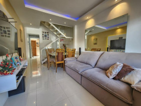Casa com 3 Quartos à Venda, 84 m² em Araras - Teresópolis