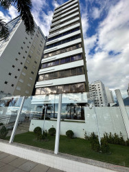 Apartamento com 4 Quartos à Venda, 248 m² em Agronômica - Florianópolis