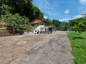 Imóvel com 3 Quartos à Venda, 200.000 m² em Comunidade Urbana De Iguape - Guarapari