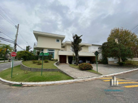 Casa com 4 Quartos para Alugar, 462 m² em Tamboré - Santana De Parnaíba