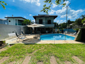 Casa com 3 Quartos à Venda, 300 m² em Riviera De São Lourenço - Bertioga
