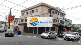 Imóvel Comercial à Venda, 500 m² em Vila Mathias - Santos