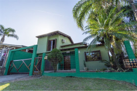 Casa com 3 Quartos à Venda,  em Morada Gaúcha - Gravataí