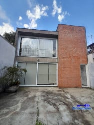 Casa com 1 Quarto à Venda, 400 m² em Vila Cordeiro - São Paulo
