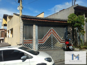Casa com 3 Quartos à Venda,  em Vila Silviania - Carapicuíba