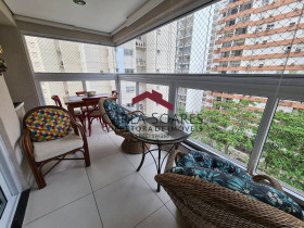 Apartamento com 3 Quartos à Venda, 118 m² em Centro - Guarujá