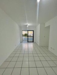 Apartamento com 3 Quartos à Venda, 70 m² em Boa Viagem - Recife