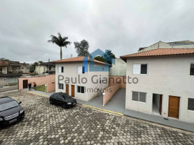 Casa de Condomínio com 2 Quartos à Venda, 65 m² em Chácara Belverde - Vargem Grande Paulista