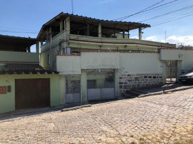Casa com 5 Quartos à Venda,  em Vila Leopoldina - Duque De Caxias