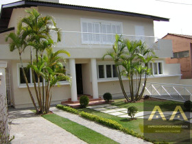 Casa com 5 Quartos para Alugar, 500 m² em Alphaville - Barueri