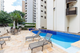 Apartamento com 3 Quartos à Venda, 156 m² em Moema - São Paulo