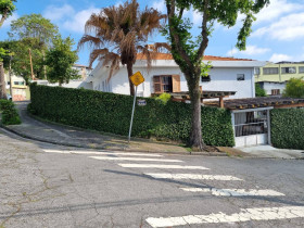 Casa com 2 Quartos à Venda, 192 m² em Vila Eldízia - Santo André