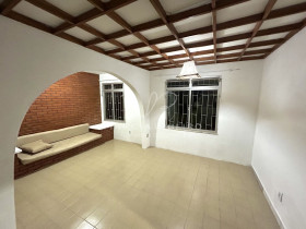 Apartamento com 2 Quartos à Venda, 65 m² em Trindade - Florianópolis