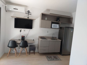Apartamento com 1 Quarto à Venda ou Locação, 24 m² em Moema - São Paulo