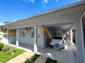 Imóvel com 3 Quartos à Venda ou Locação, 334 m² em Centro - Imbituba