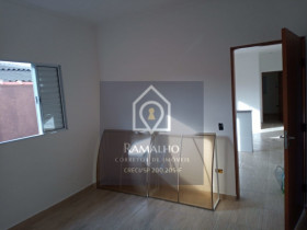 Casa com 2 Quartos à Venda, 90 m² em Vera Cruz - Mongaguá