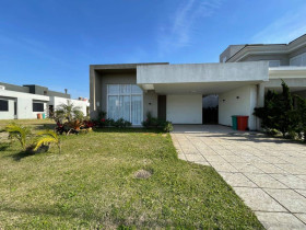 Casa com 3 Quartos à Venda, 360 m² em Rainha Do Mar - Xangri-lá