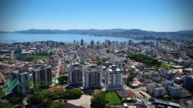 Apartamento com 3 Quartos à Venda, 147 m² em Estreito - Florianópolis