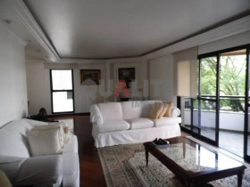 Apartamento com 4 Quartos à Venda, 260 m² em Indianópolis - São Paulo