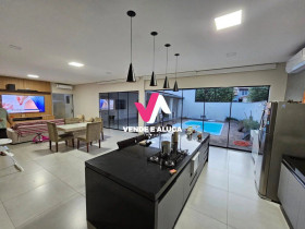Casa de Condomínio com 4 Quartos à Venda, 350 m² em Residencial Santorini - Cuiabá
