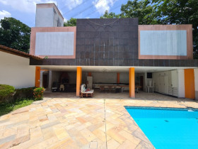Casa com 4 Quartos à Venda,  em Aleixo - Manaus