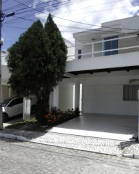 Casa com 3 Quartos para Alugar, 200 m² em Sim - Feira De Santana