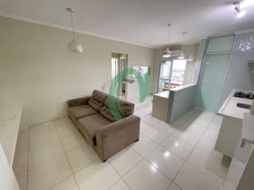 Apartamento à Venda, 70 m² em Guilhermina - Praia Grande