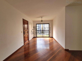 Apartamento com 3 Quartos à Venda, 110 m² em Moema - São Paulo