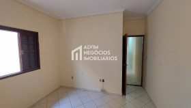 Casa com 3 Quartos para Alugar, 50 m² em Bosque Dos Eucaliptos - São José Dos Campos