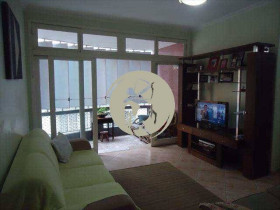 Apartamento com 2 Quartos à Venda, 95 m² em Gonzaga - Santos