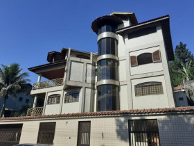 Casa com 4 Quartos à Venda, 607 m² em Morro Nova Cintra - Santos