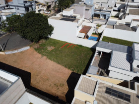 Terreno à Venda, 332 m² em Parque Ortolândia - Hortolândia