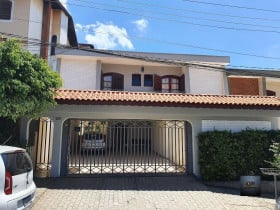 Casa com 3 Quartos à Venda, 230 m² em Dos Casa - São Bernardo Do Campo
