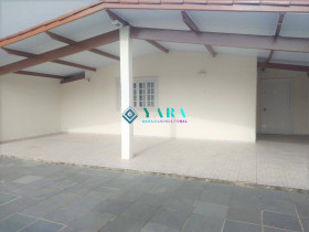 Casa com 2 Quartos à Venda, 300 m² em Centro - Ubatuba