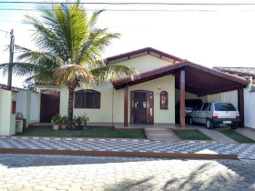 Casa com 3 Quartos à Venda, 240 m² em Guaratinguetá