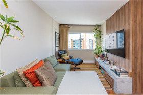 Apartamento com 2 Quartos à Venda, 75 m² em Moema - São Paulo
